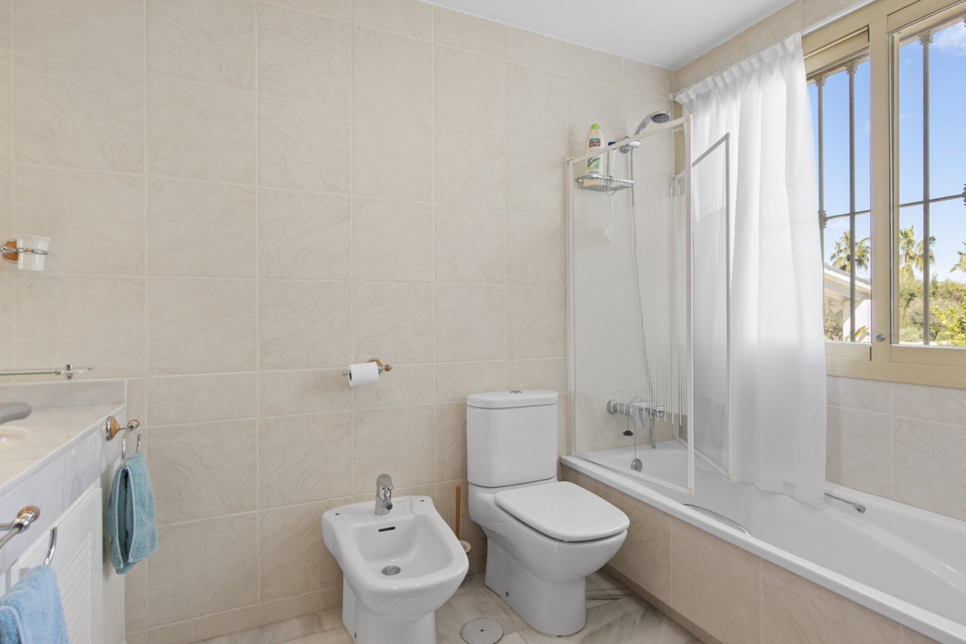 Resale - Villa - Benahavís - Benahavís Centro
