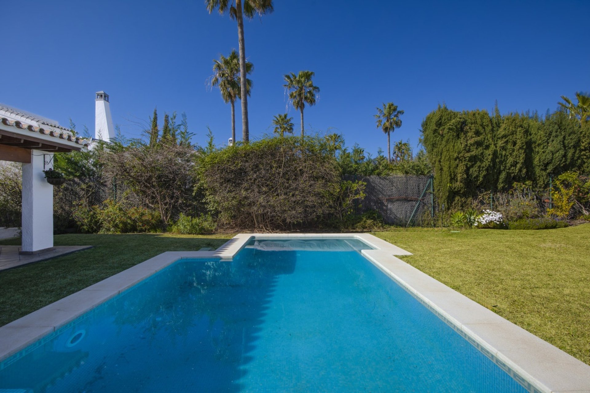 Resale - Villa - Benahavís - Benahavís Centro