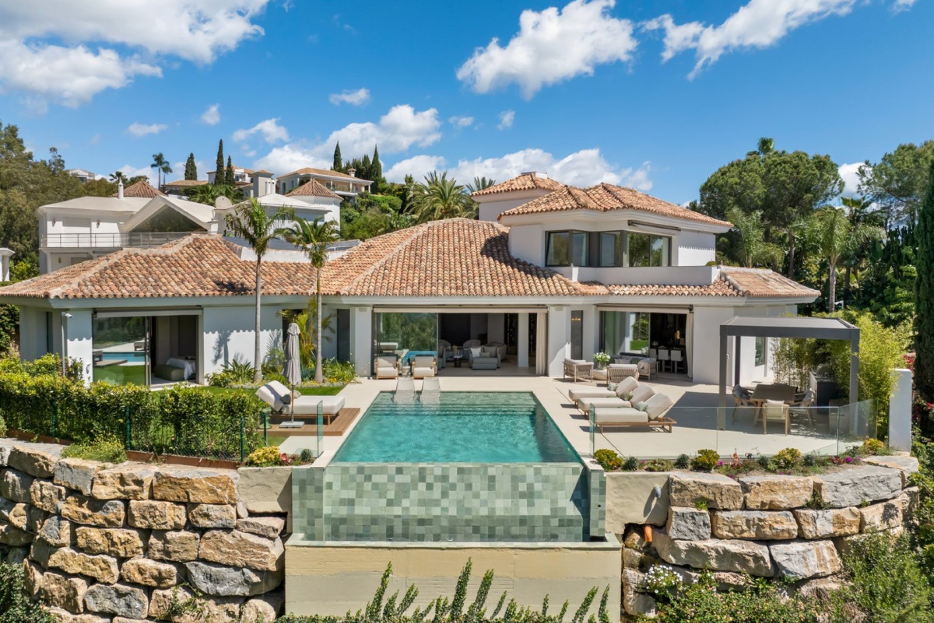 Resale - Villa - Benahavís - Benahavís Centro