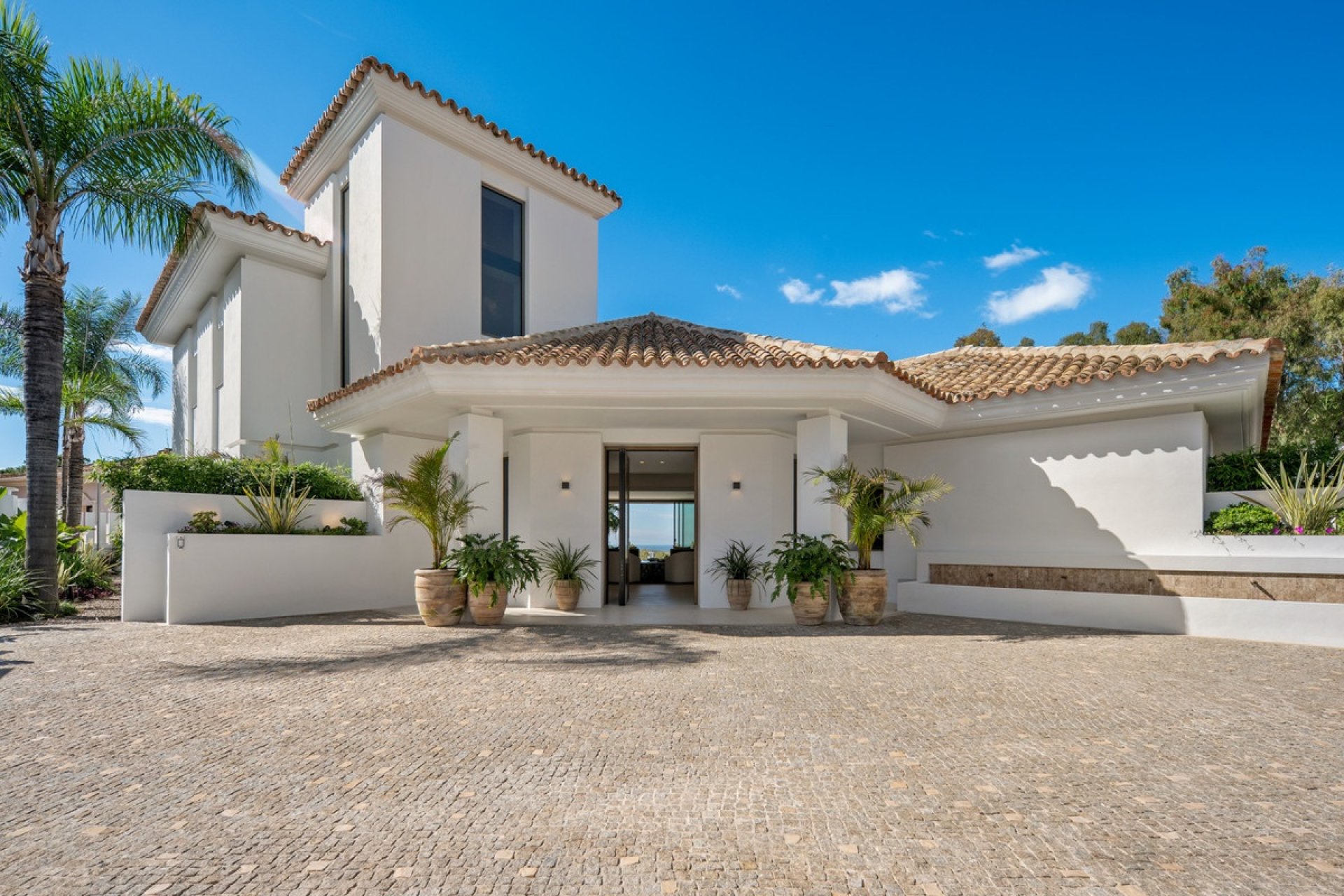 Resale - Villa - Benahavís - Benahavís Centro