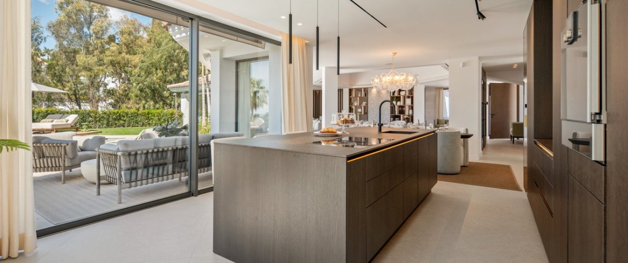 Resale - Villa - Benahavís - Benahavís Centro