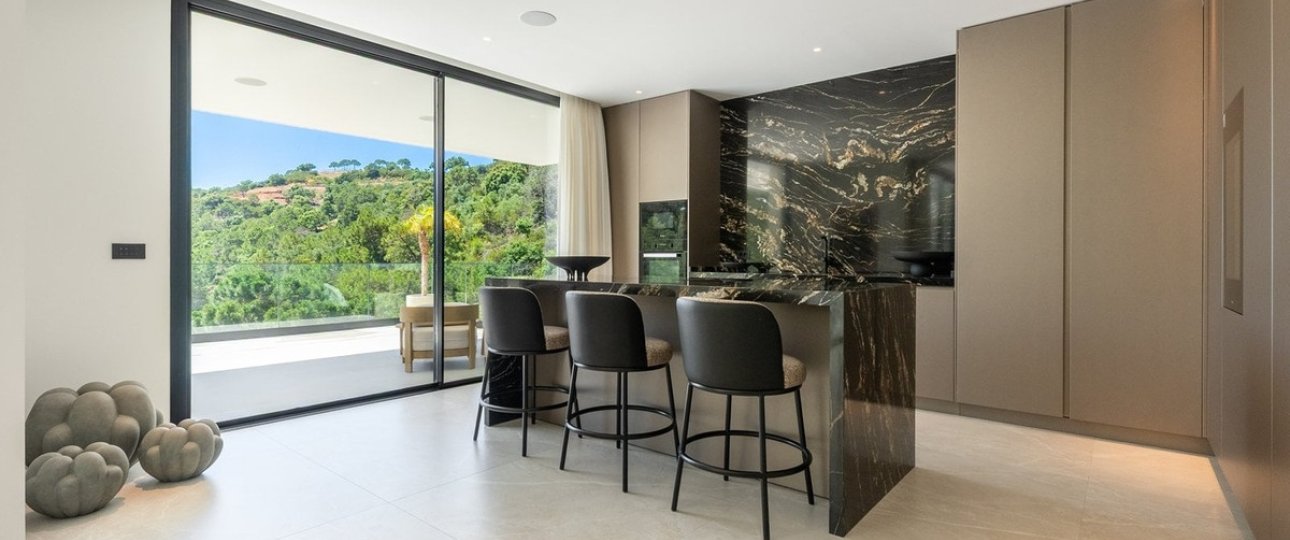 Resale - Villa - Benahavís - Benahavís Centro