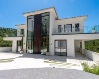 Resale - Villa - Benahavís - Benahavís Centro