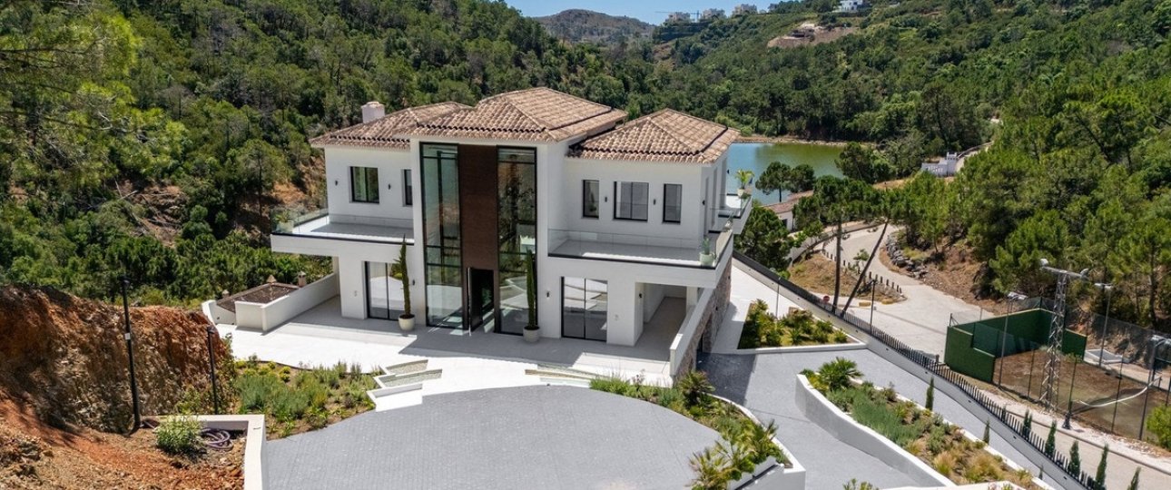 Resale - Villa - Benahavís - Benahavís Centro