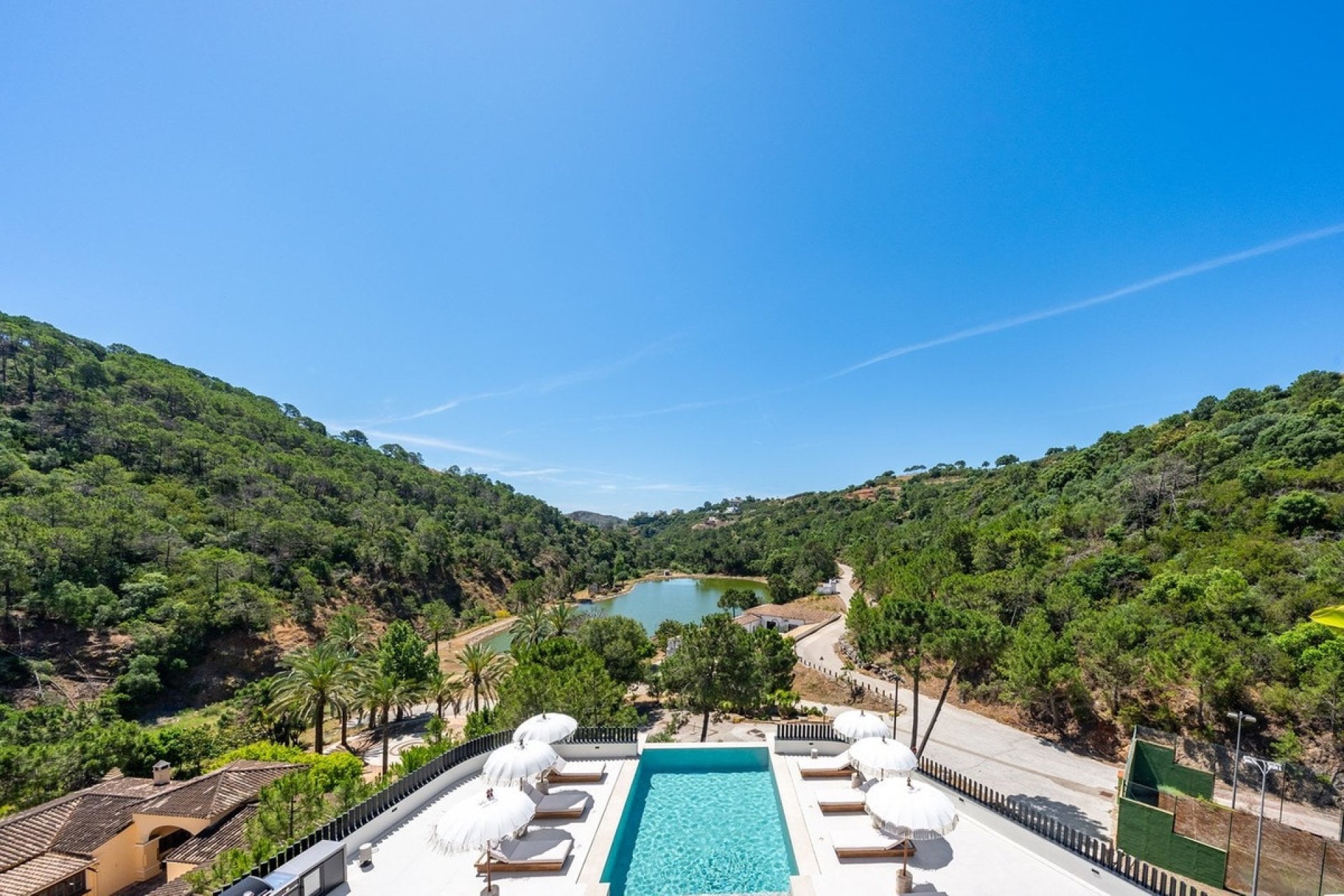 Resale - Villa - Benahavís - Benahavís Centro