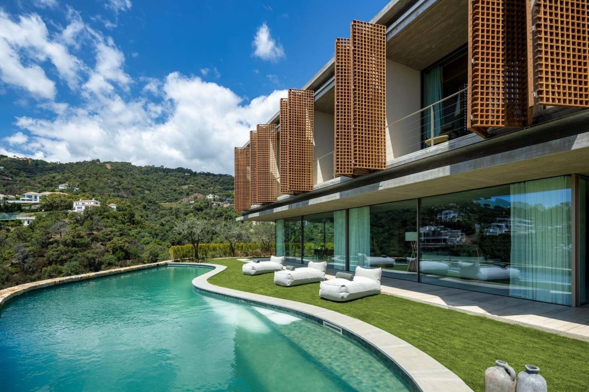 Resale - Villa - Benahavís - Benahavís Centro