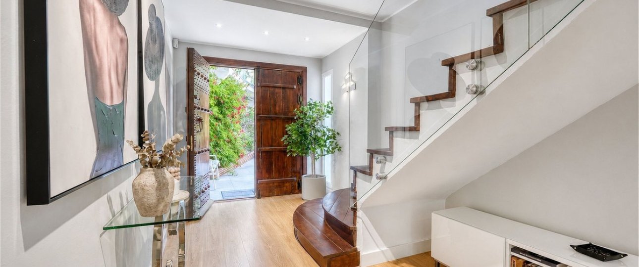 Resale - Villa - Benahavís - Benahavís Centro