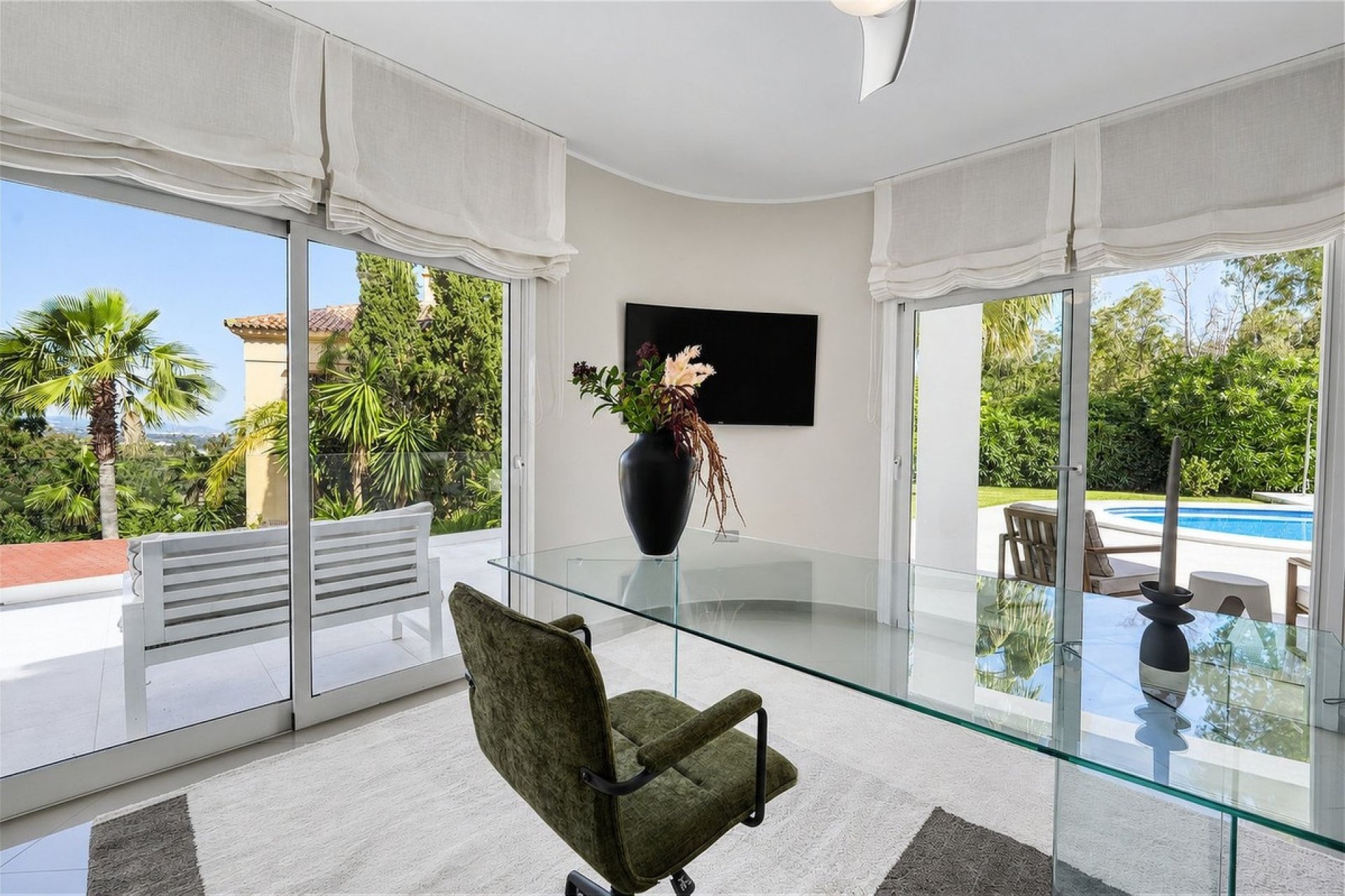 Resale - Villa - Benahavís - Benahavís Centro