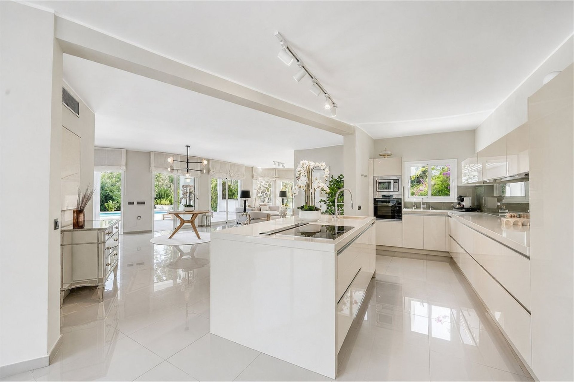 Resale - Villa - Benahavís - Benahavís Centro