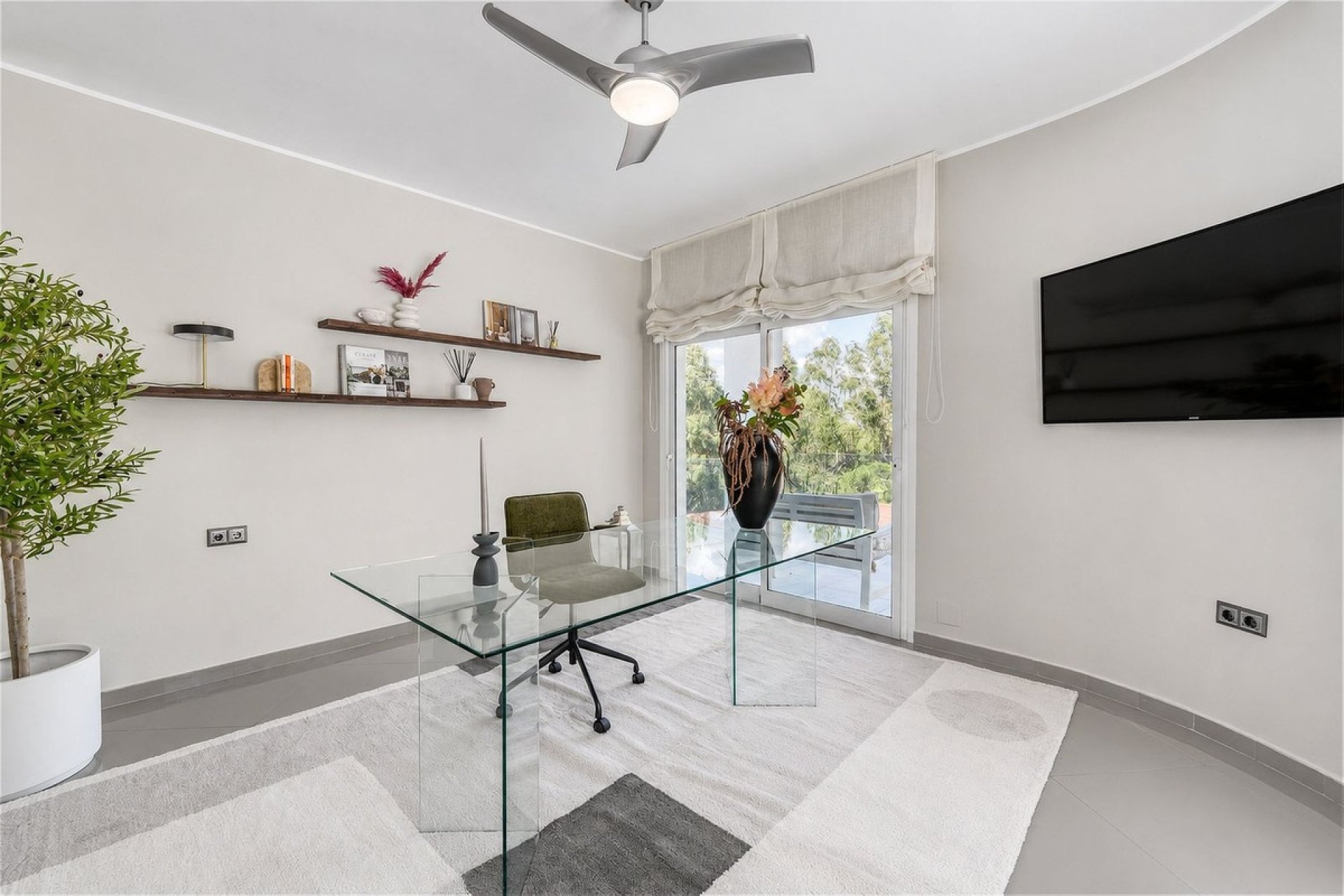 Resale - Villa - Benahavís - Benahavís Centro