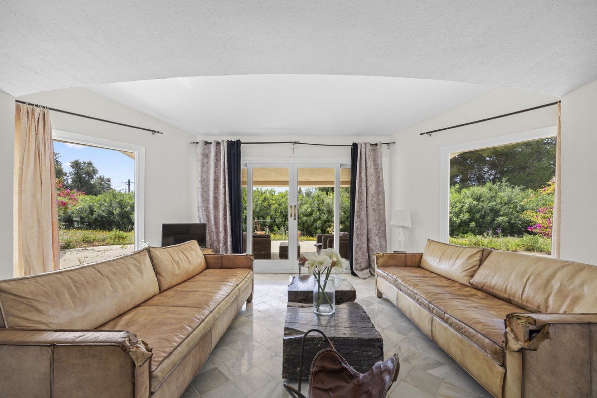 Resale - Villa - Benahavís - Benahavís Centro