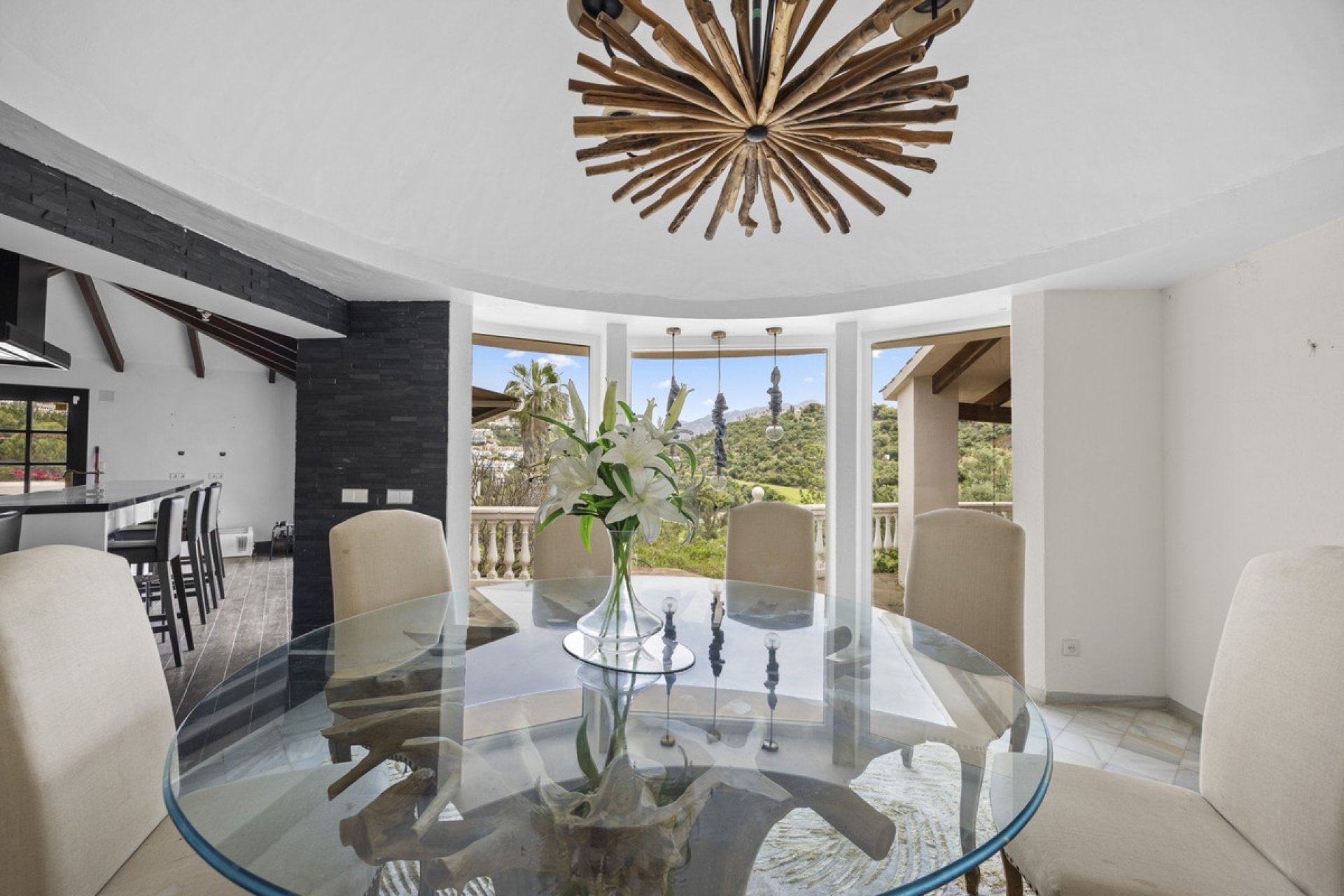 Resale - Villa - Benahavís - Benahavís Centro