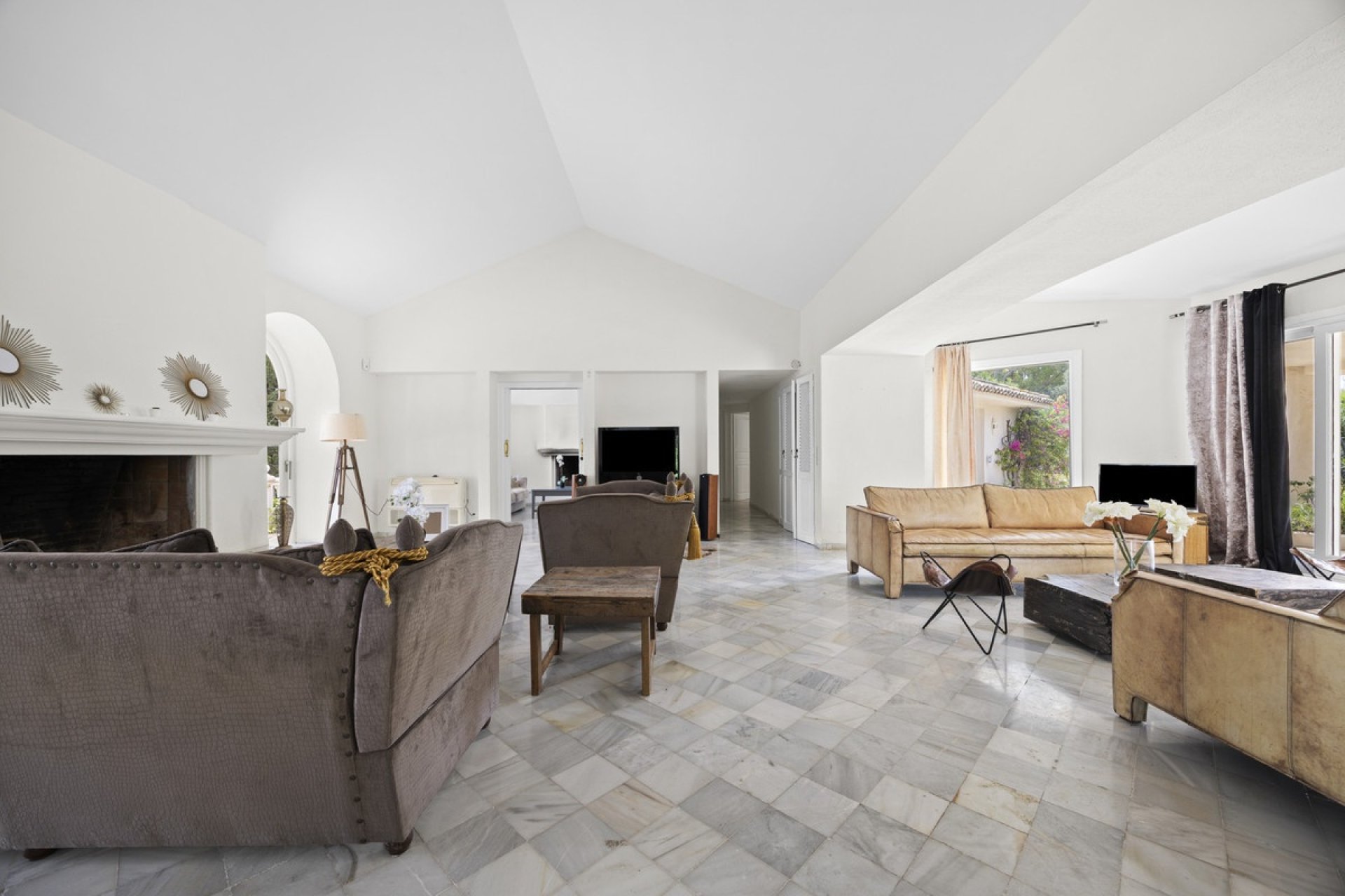 Resale - Villa - Benahavís - Benahavís Centro