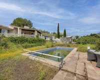 Resale - Villa - Benahavís - Benahavís Centro
