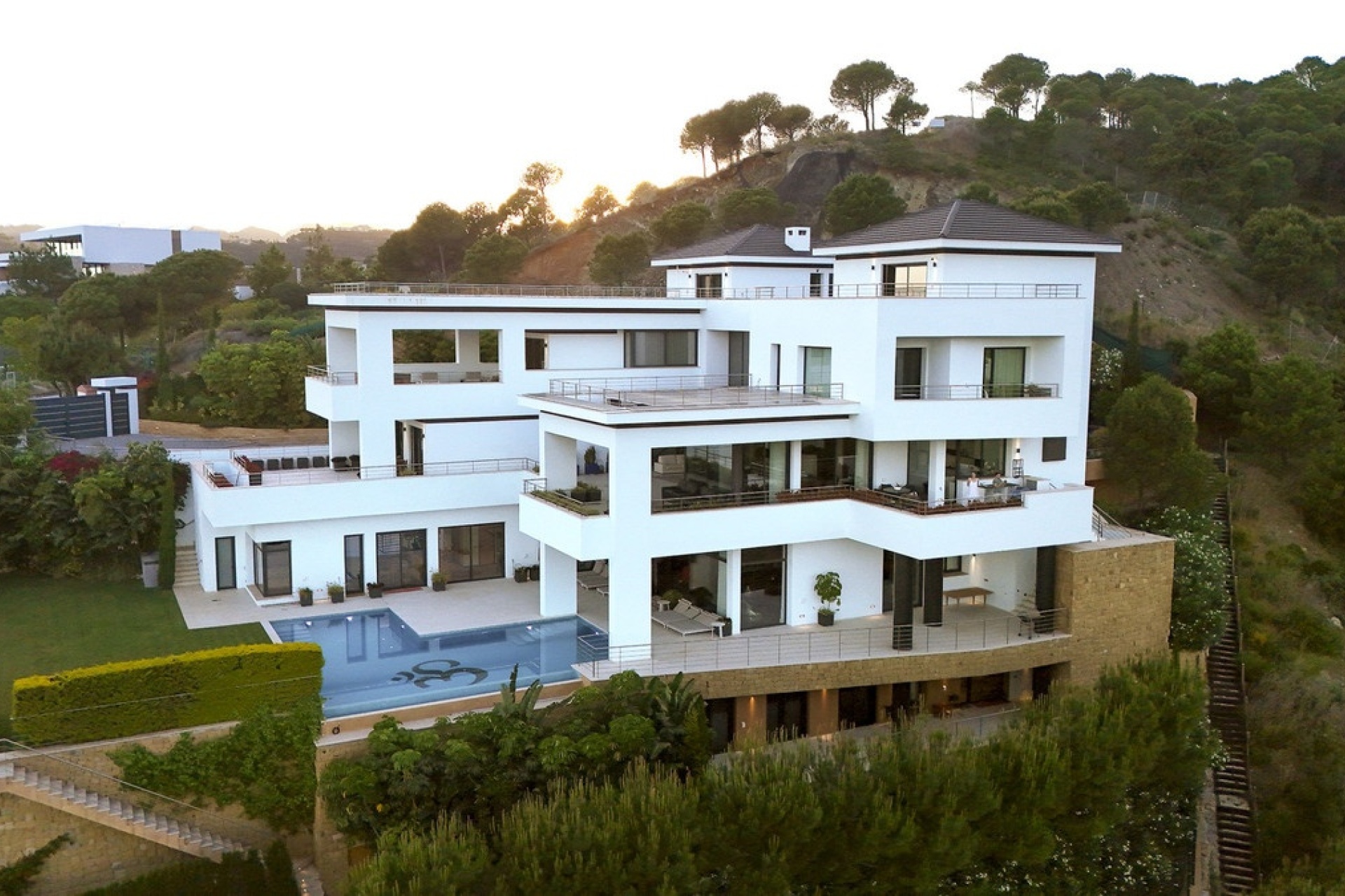 Resale - Villa - Benahavís - Benahavís Centro