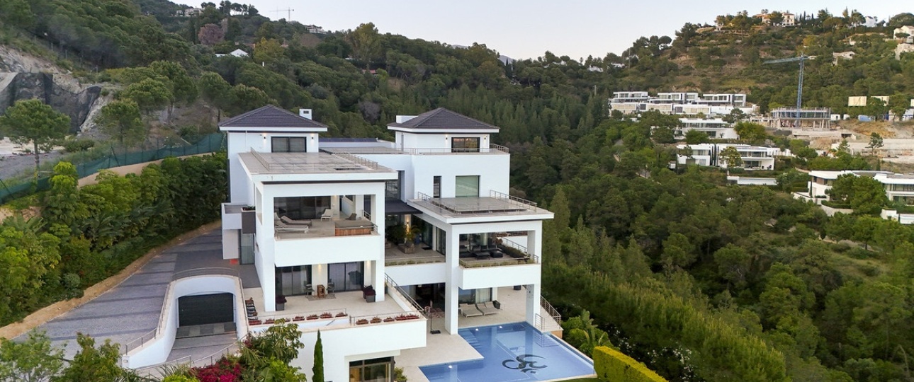 Resale - Villa - Benahavís - Benahavís Centro