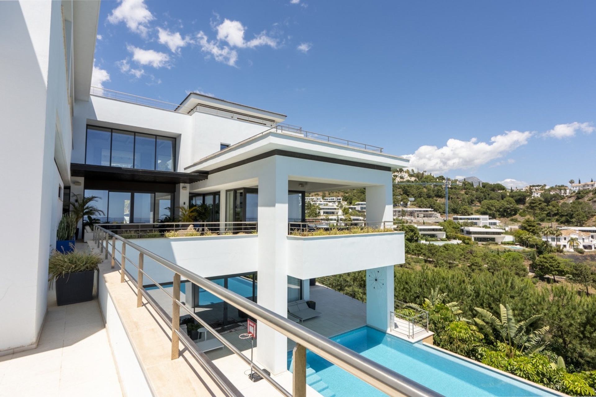 Resale - Villa - Benahavís - Benahavís Centro