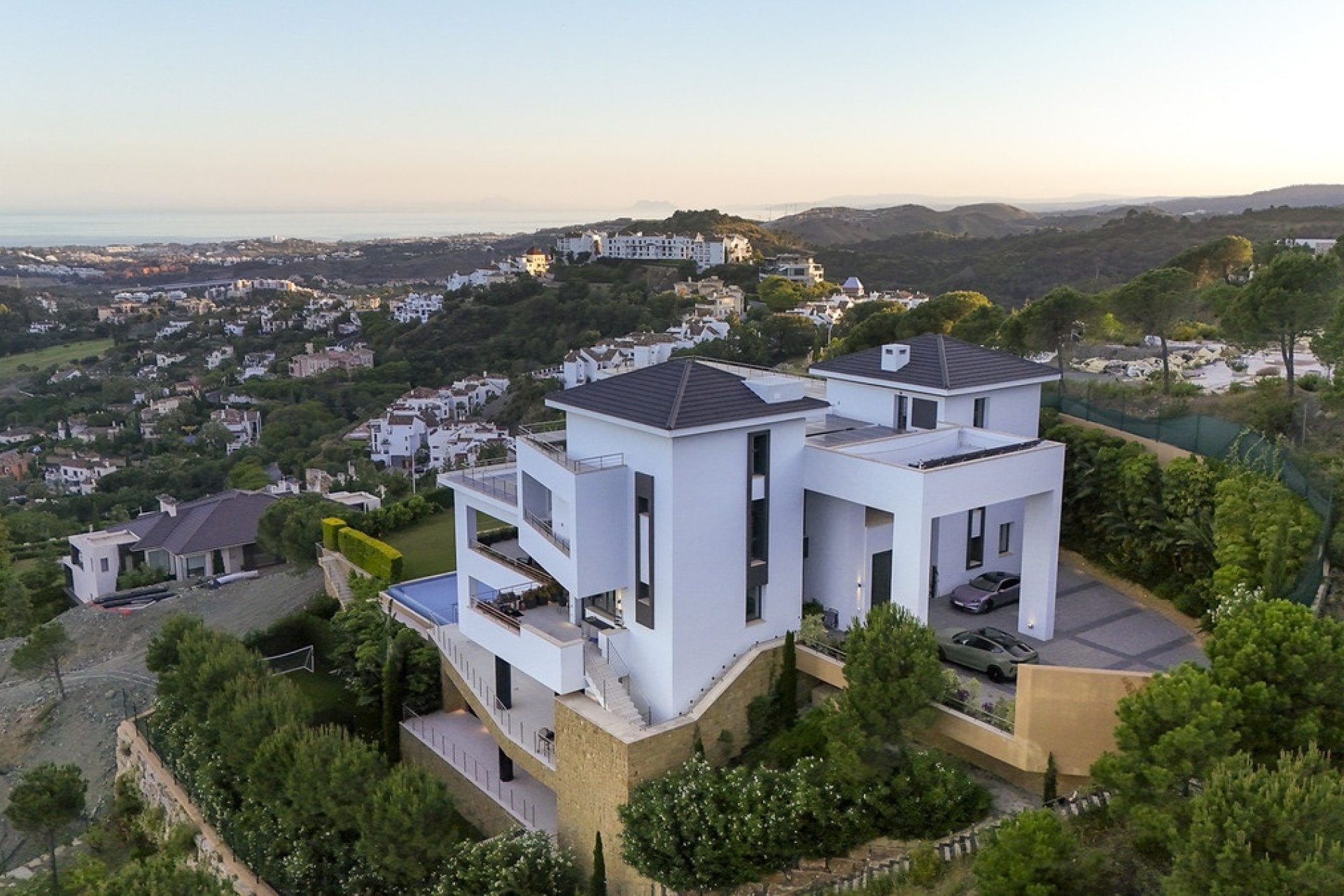 Resale - Villa - Benahavís - Benahavís Centro