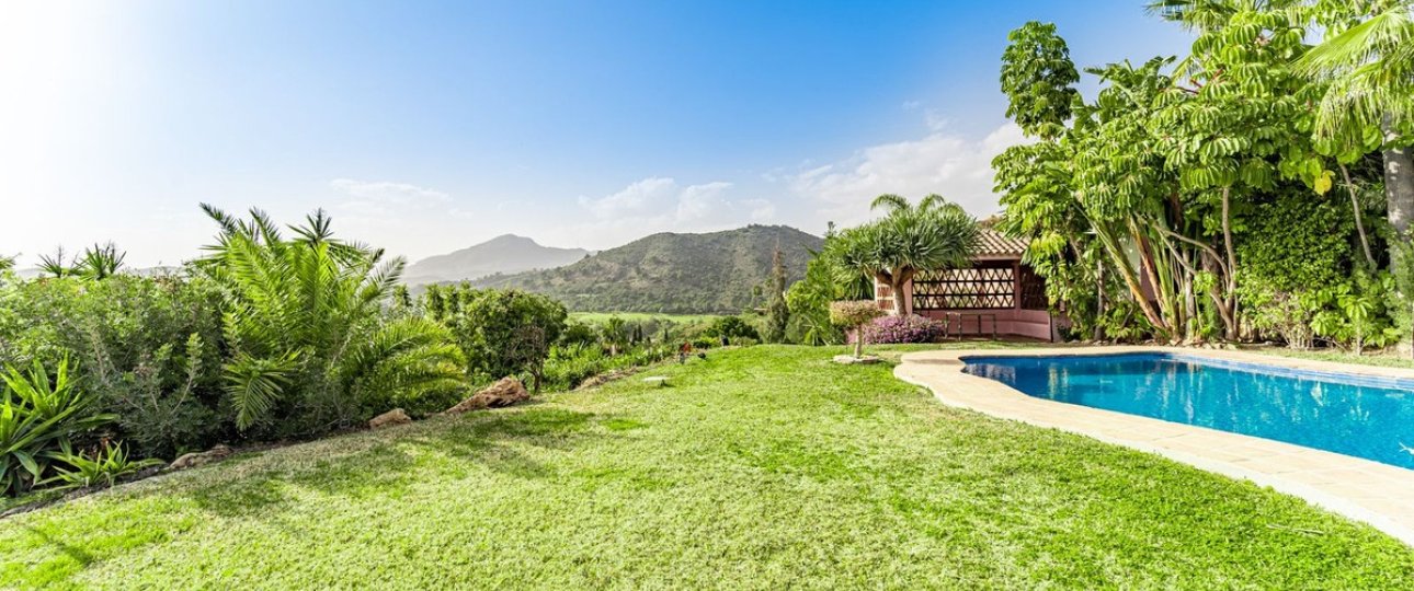 Resale - Villa - Benahavís - Benahavís Centro