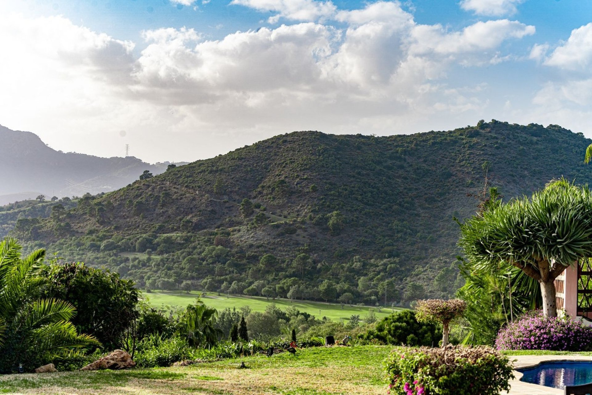Resale - Villa - Benahavís - Benahavís Centro