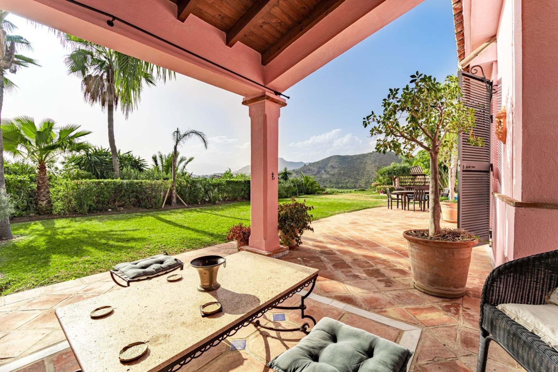 Resale - Villa - Benahavís - Benahavís Centro