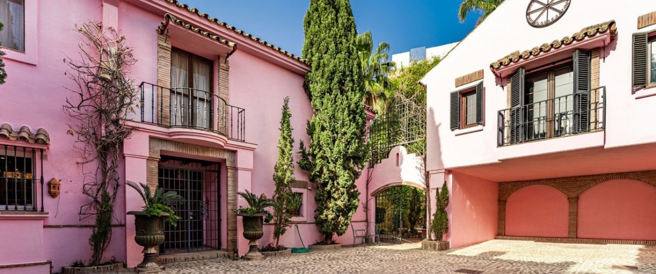 Resale - Villa - Benahavís - Benahavís Centro