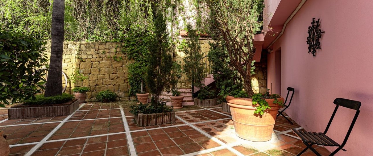 Resale - Villa - Benahavís - Benahavís Centro