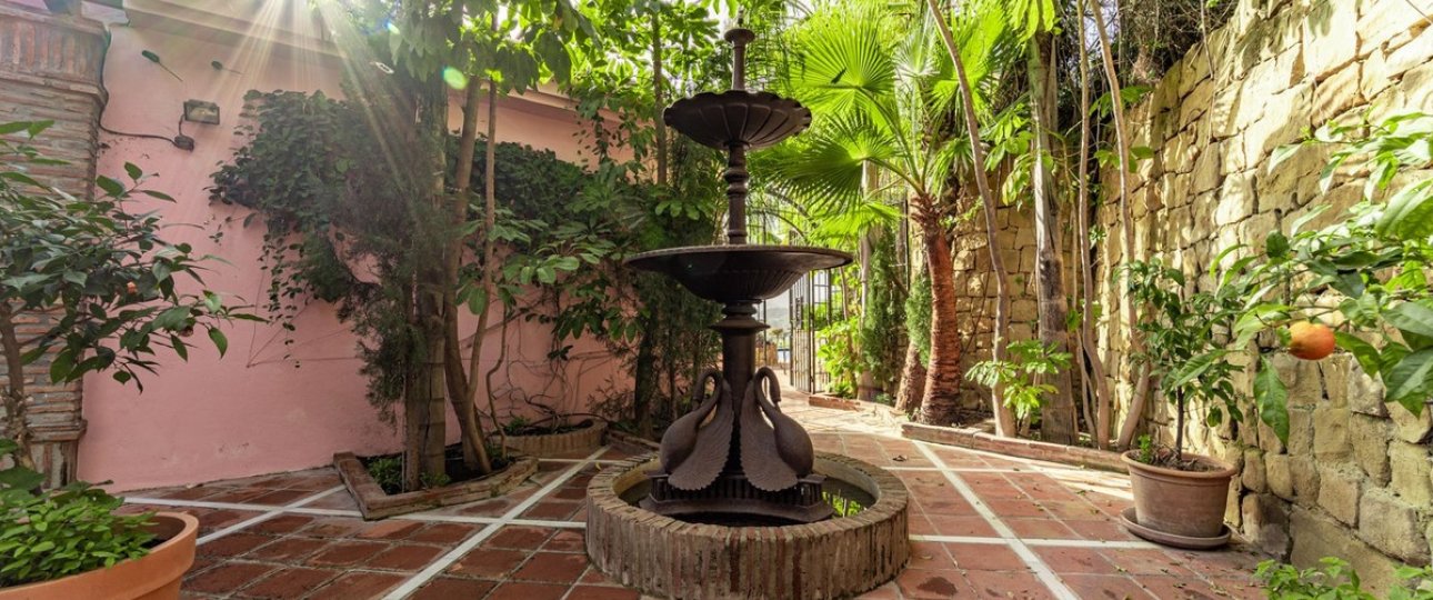 Resale - Villa - Benahavís - Benahavís Centro