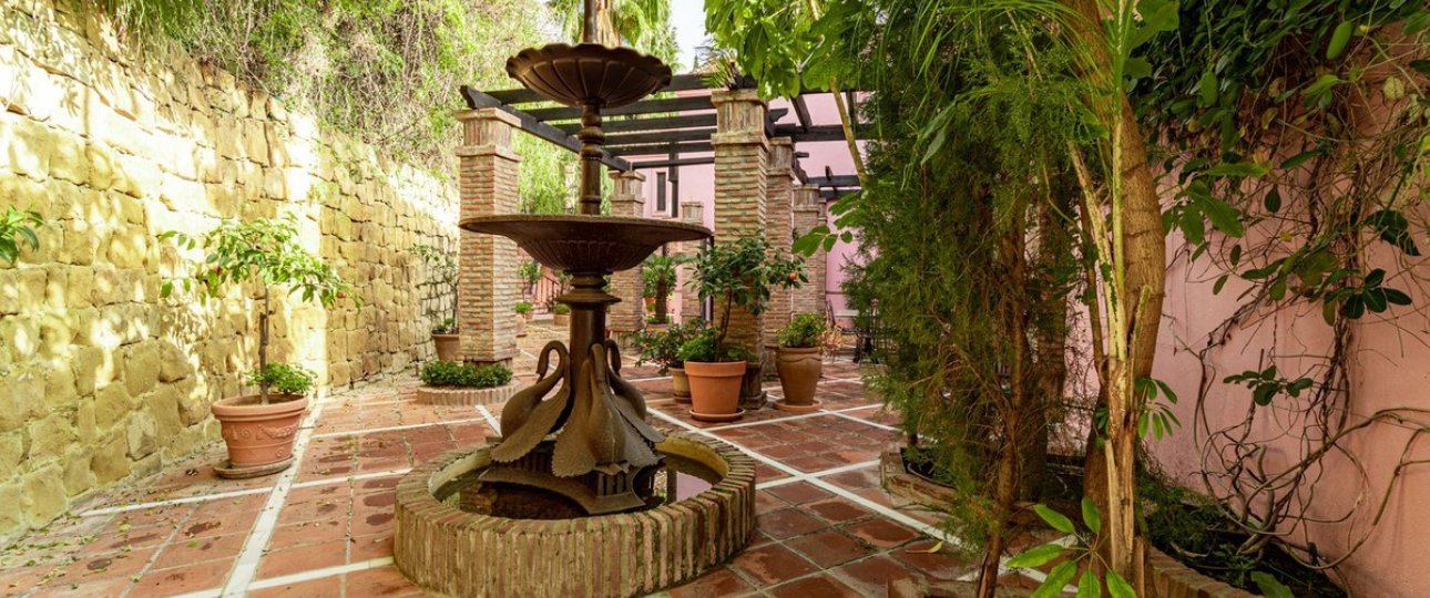Resale - Villa - Benahavís - Benahavís Centro