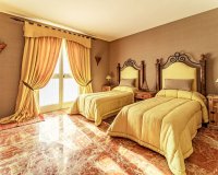 Resale - Villa - Benahavís - Benahavís Centro