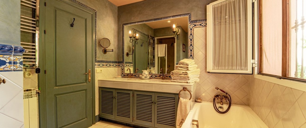 Resale - Villa - Benahavís - Benahavís Centro