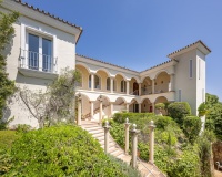 Resale - Villa - Benahavís - Benahavís Centro