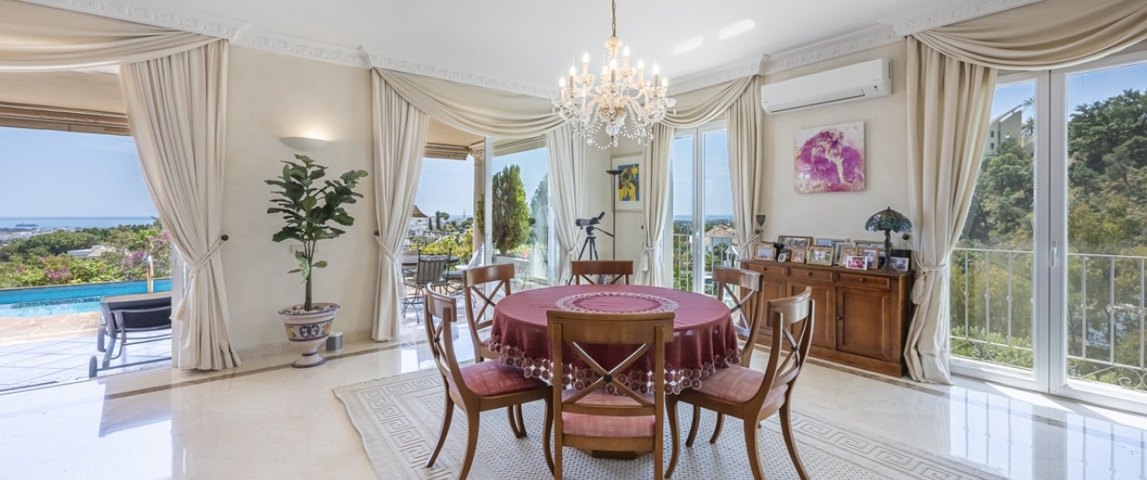 Resale - Villa - Benahavís - Benahavís Centro