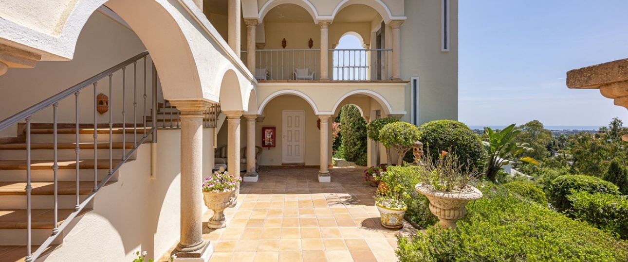 Resale - Villa - Benahavís - Benahavís Centro