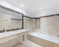 Resale - Villa - Benahavís - Benahavís Centro