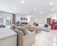 Resale - Villa - Benahavís - Benahavís Centro