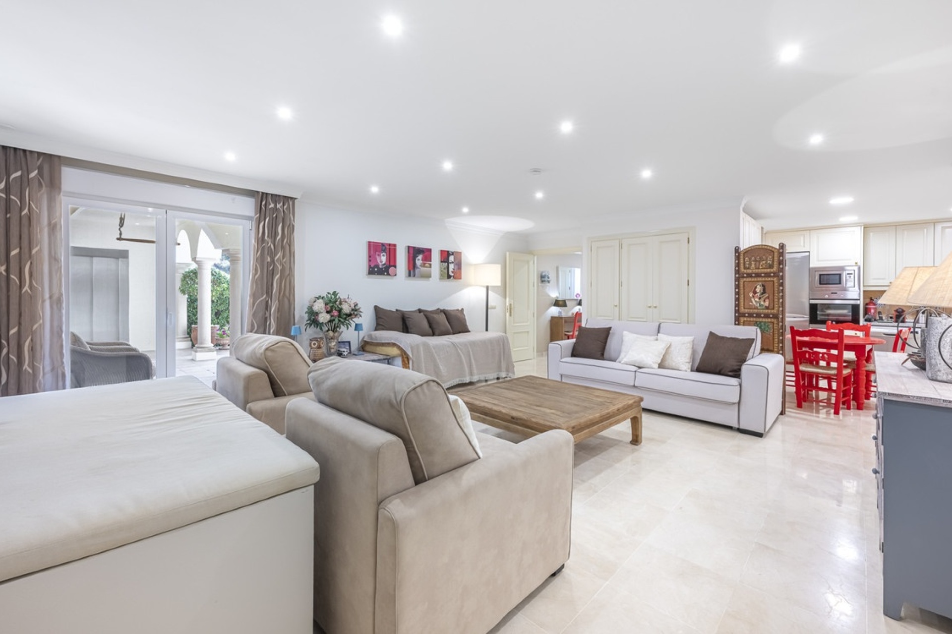 Resale - Villa - Benahavís - Benahavís Centro