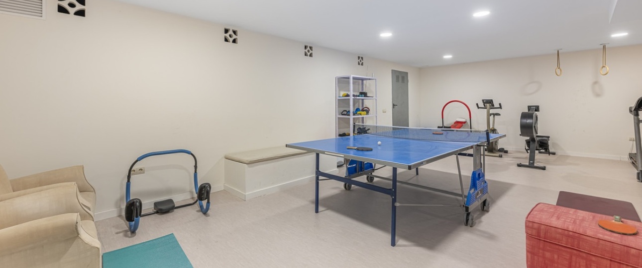 Resale - Villa - Benahavís - Benahavís Centro