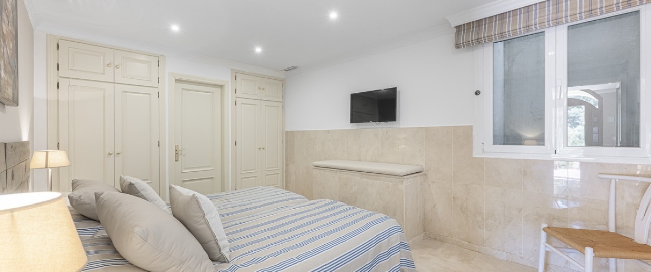 Resale - Villa - Benahavís - Benahavís Centro
