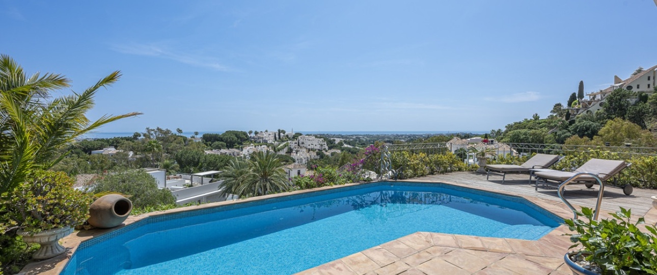 Resale - Villa - Benahavís - Benahavís Centro