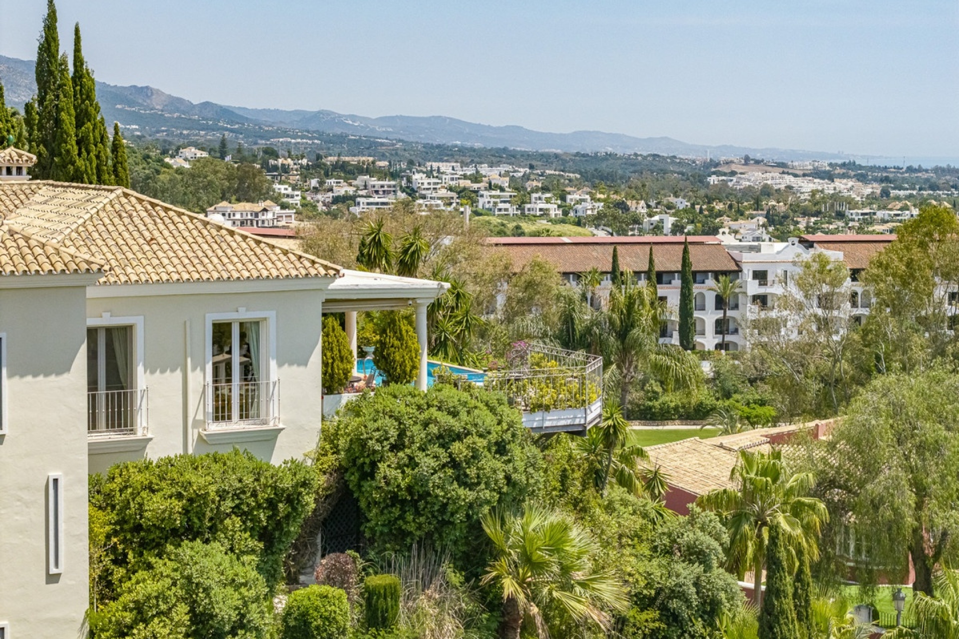 Resale - Villa - Benahavís - Benahavís Centro