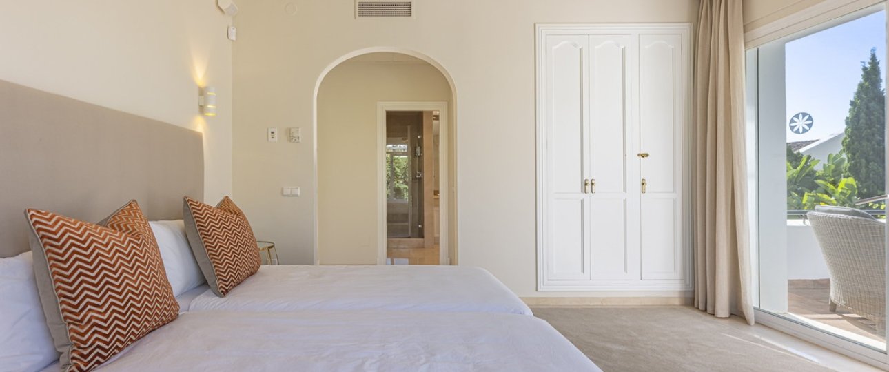 Resale - Villa - Benahavís - Benahavís Centro