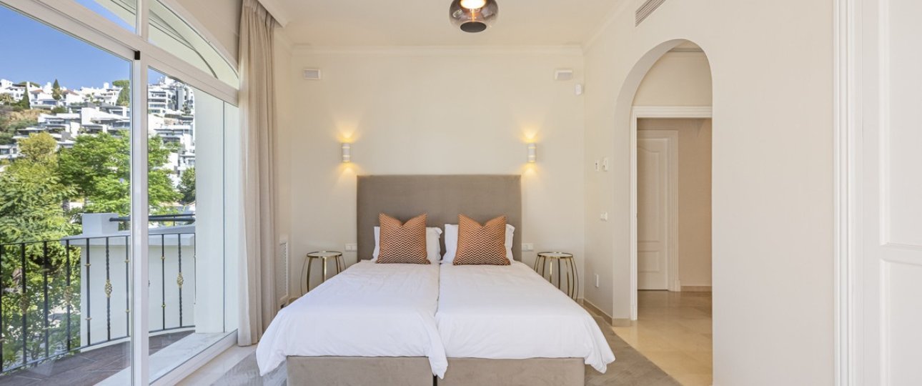 Resale - Villa - Benahavís - Benahavís Centro