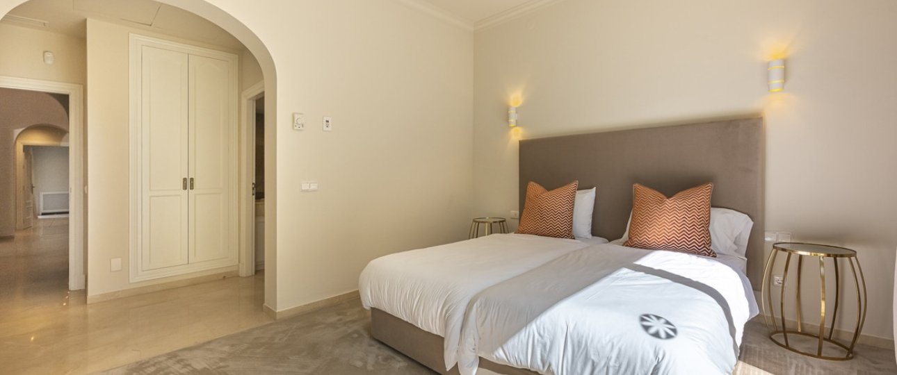Resale - Villa - Benahavís - Benahavís Centro