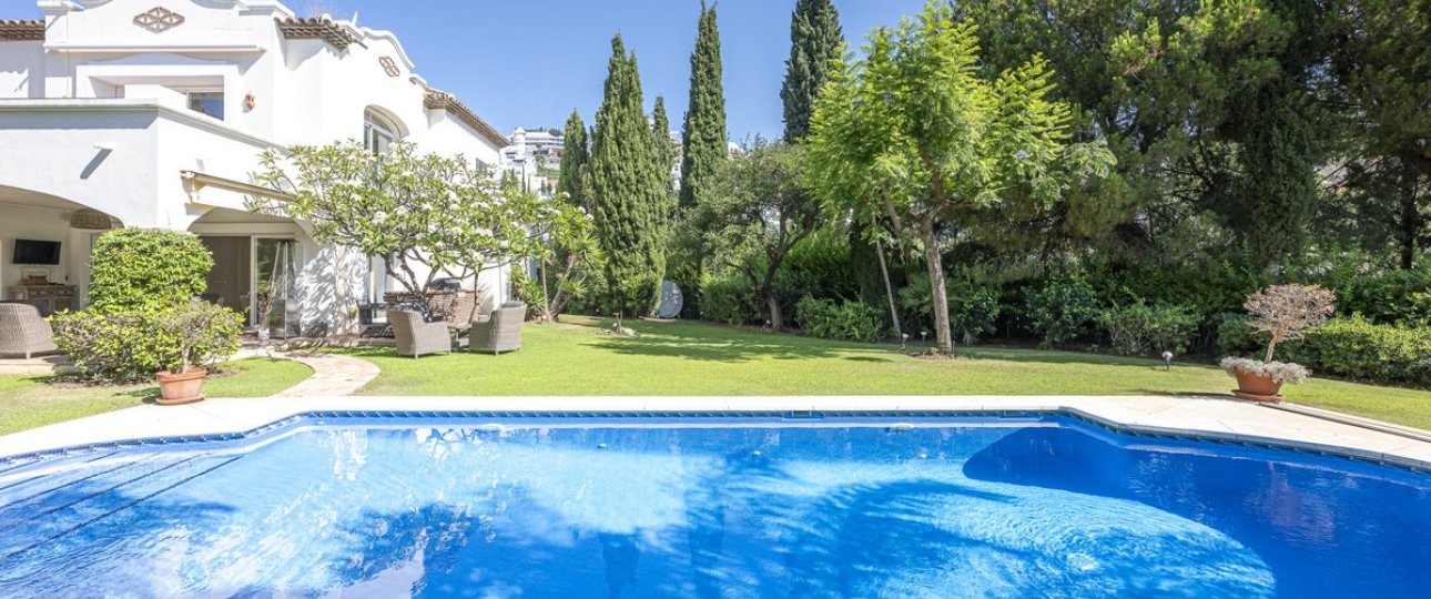 Resale - Villa - Benahavís - Benahavís Centro