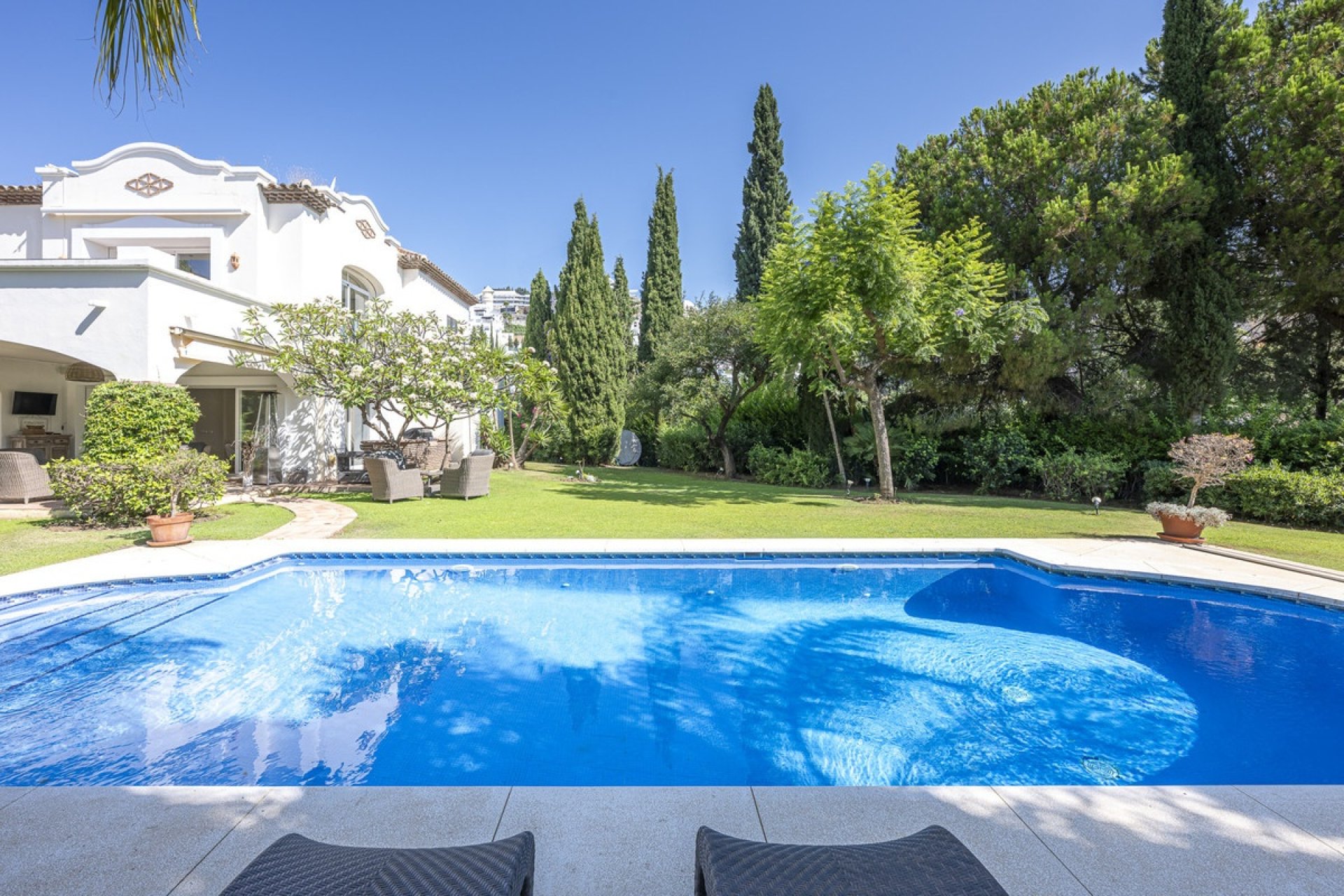 Resale - Villa - Benahavís - Benahavís Centro