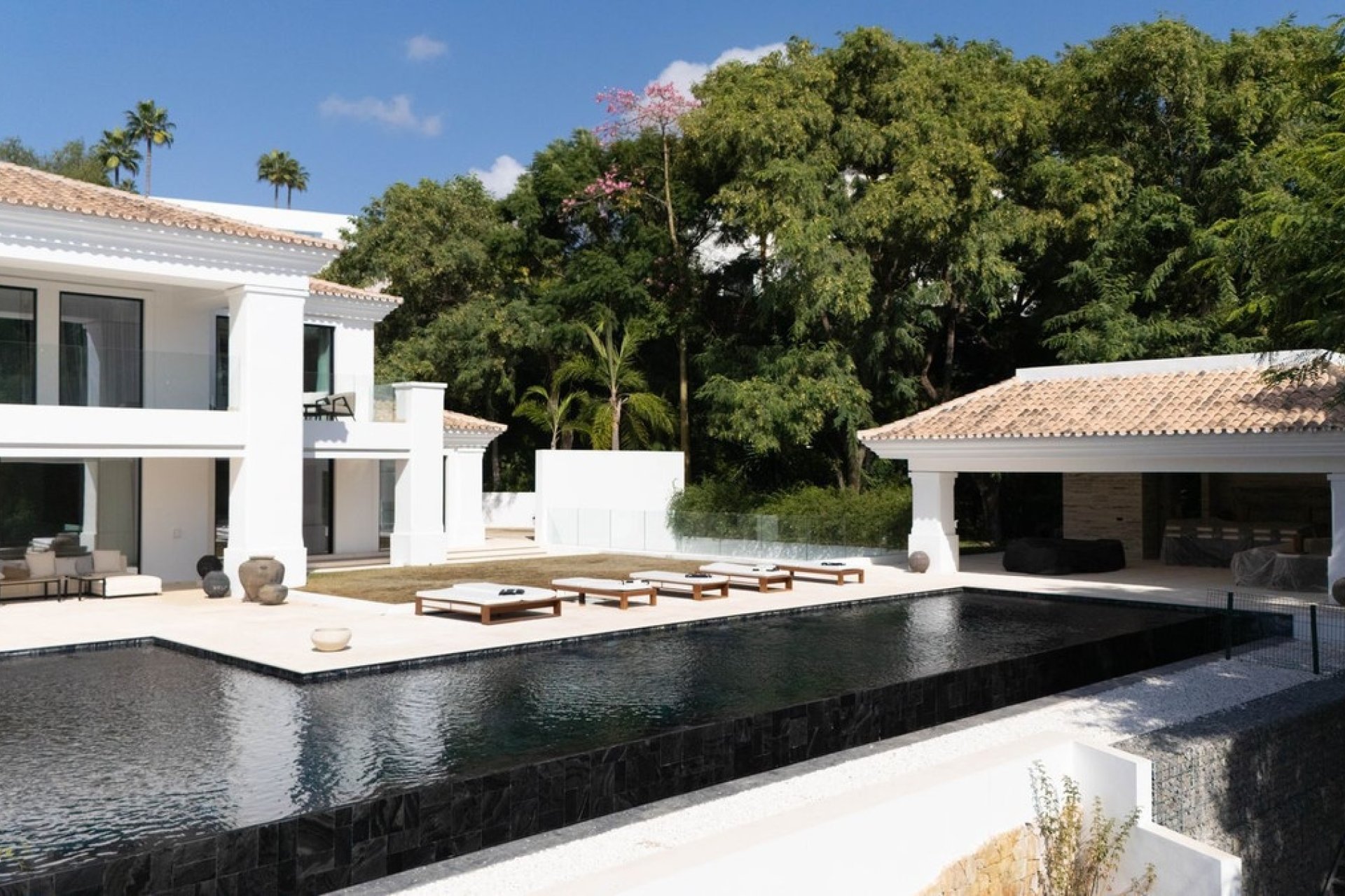 Resale - Villa - Benahavís - Benahavís Centro