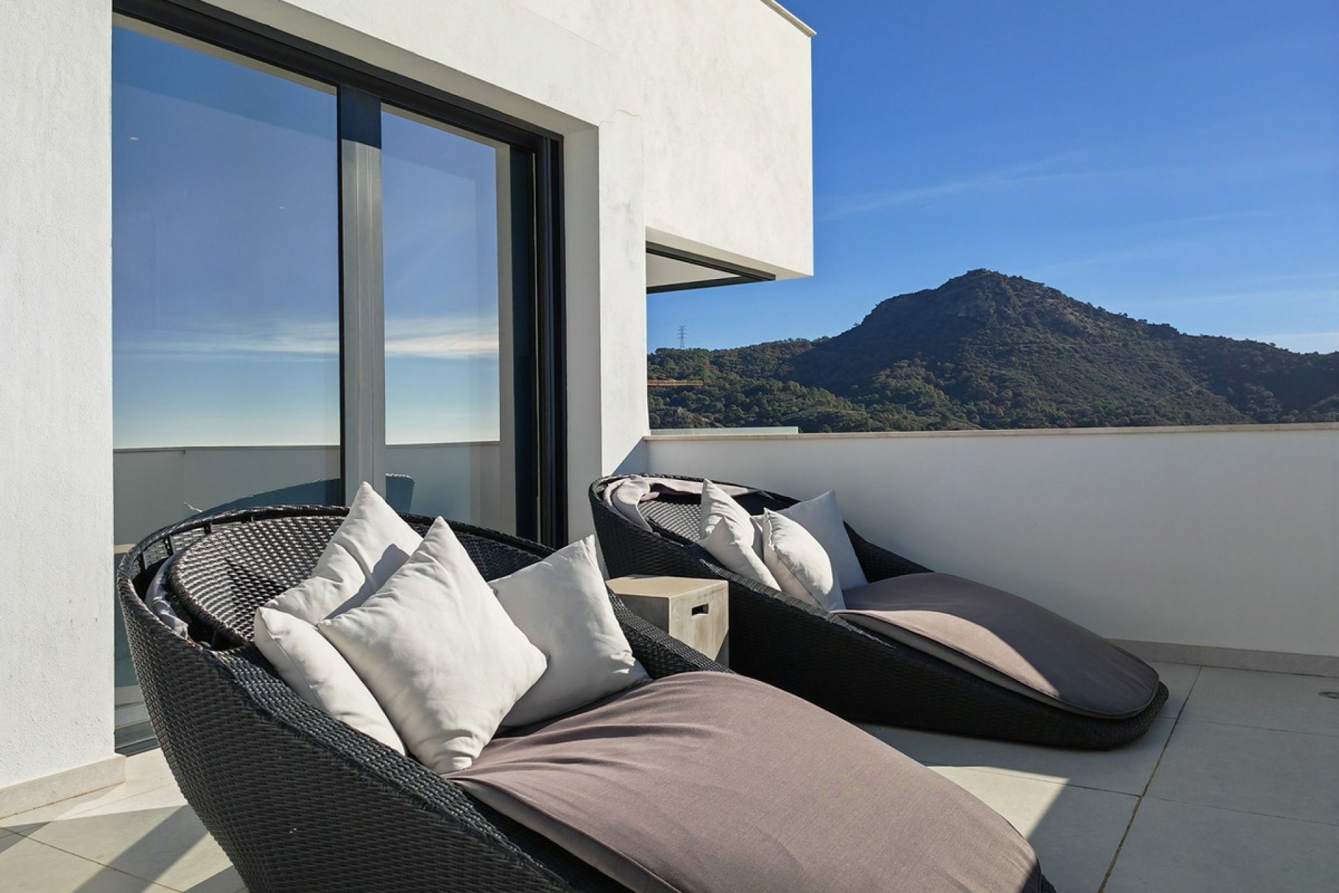 Resale - Villa - Benahavís - Benahavís Centro