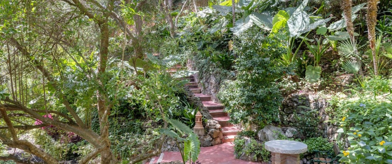 Resale - Villa - Benahavís - Benahavís Centro