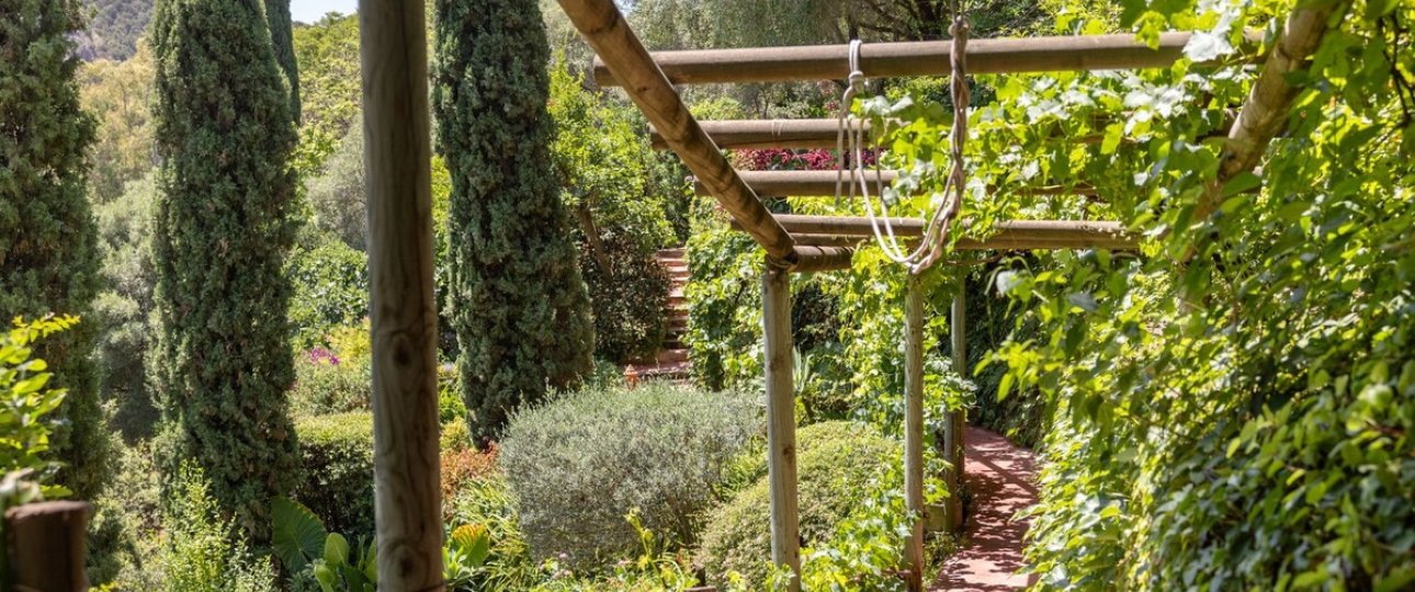 Resale - Villa - Benahavís - Benahavís Centro